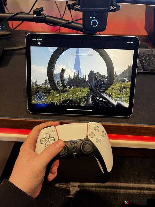 Xbox 高管晒用 Xbox 手柄玩战神 4-PS5 手柄玩光环引热议