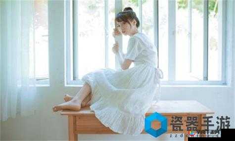 男生女生一起嗟嗟嗟很痛真人：情感纠葛引发热议