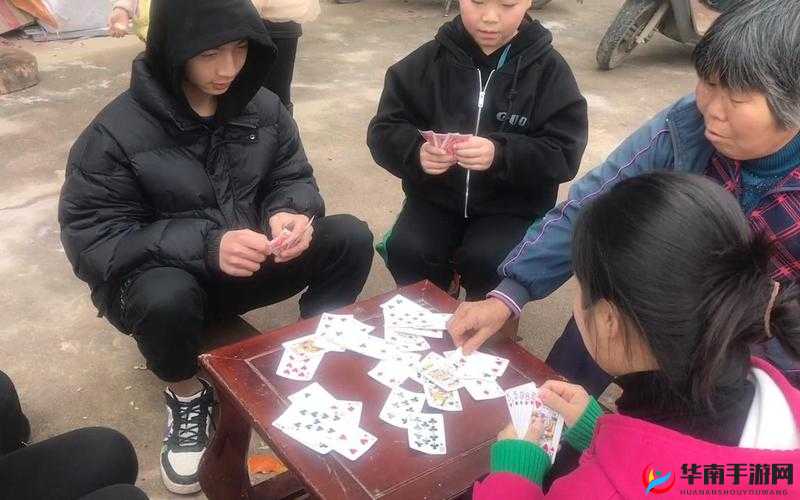 打扑克牌视频又叫又疼：真实体验分享