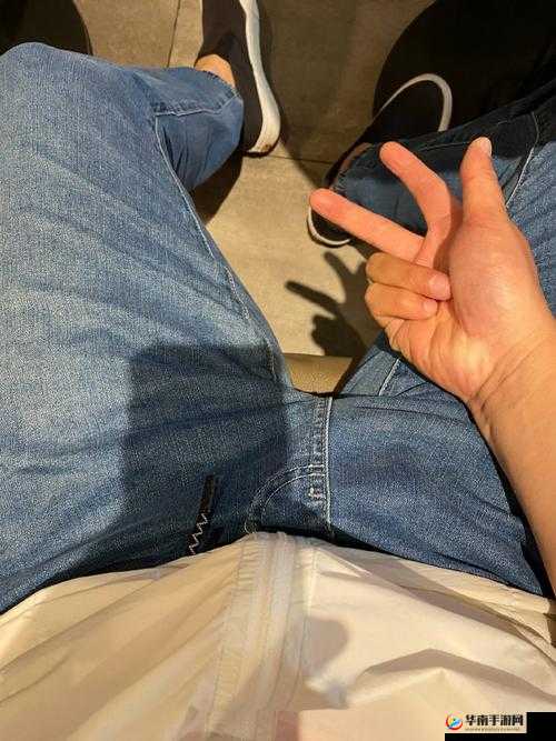 GAY 男 GAY 男 GAY 外卖员：生活不止一面