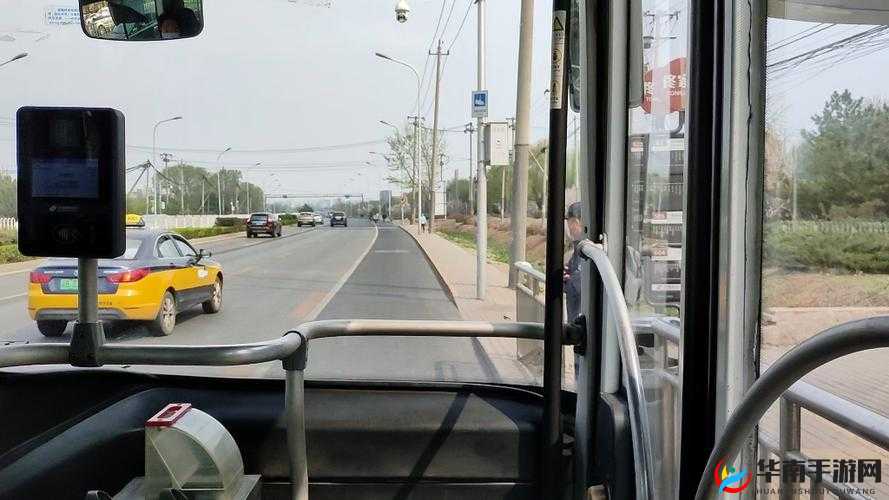 公交车上的 2 小时：拥挤中的意外遭遇