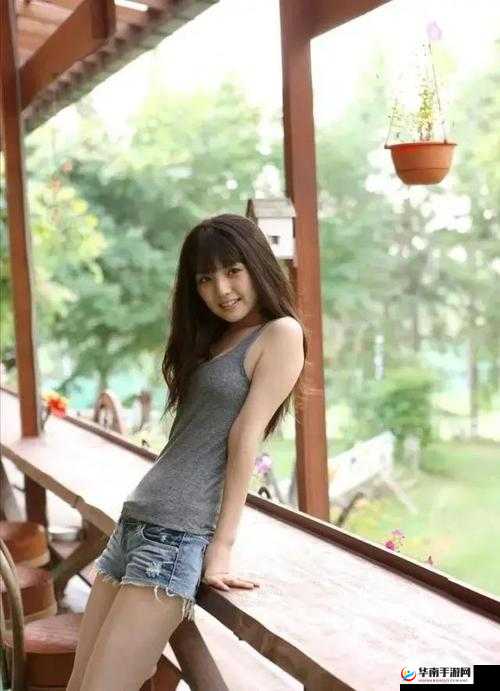 枯瘦娇小毛少 VIDEOS：一位少女的成长故事