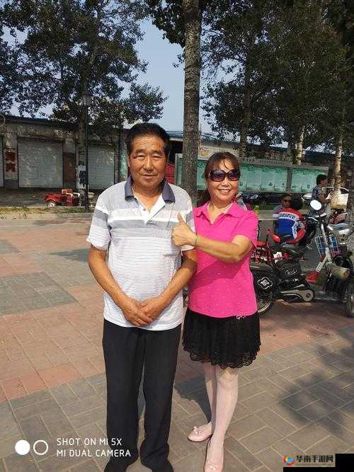 免费包子铺含羞草：爱心传递温暖人间