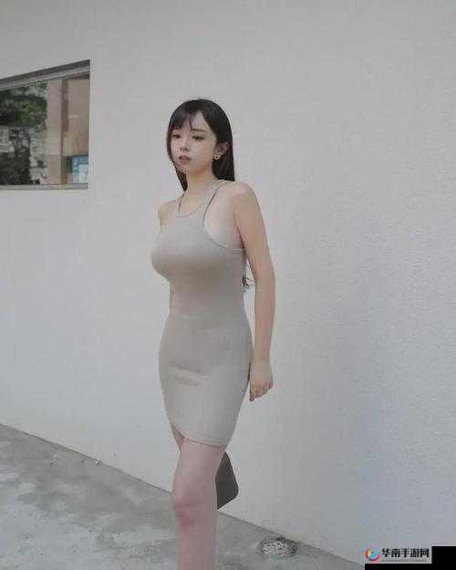 精品淑女少妇 AV 久久免费：百位气质女神演绎极致诱惑