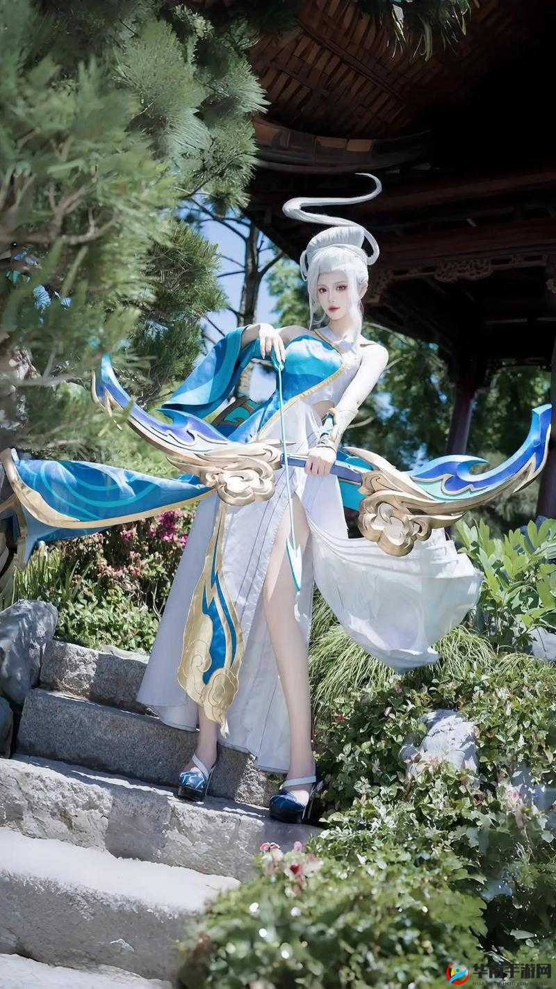 伽罗太华红着脸翻白眼咬铁球：这画面真是太奇特了