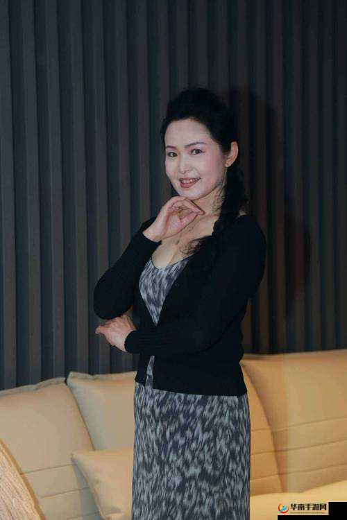 亚洲熟女综合：久久久久噜噜噜，无尽的激情与诱惑