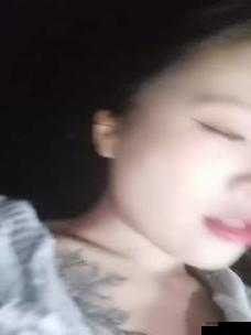 成人区精品一区二区婷婷：火辣女神的激情演绎