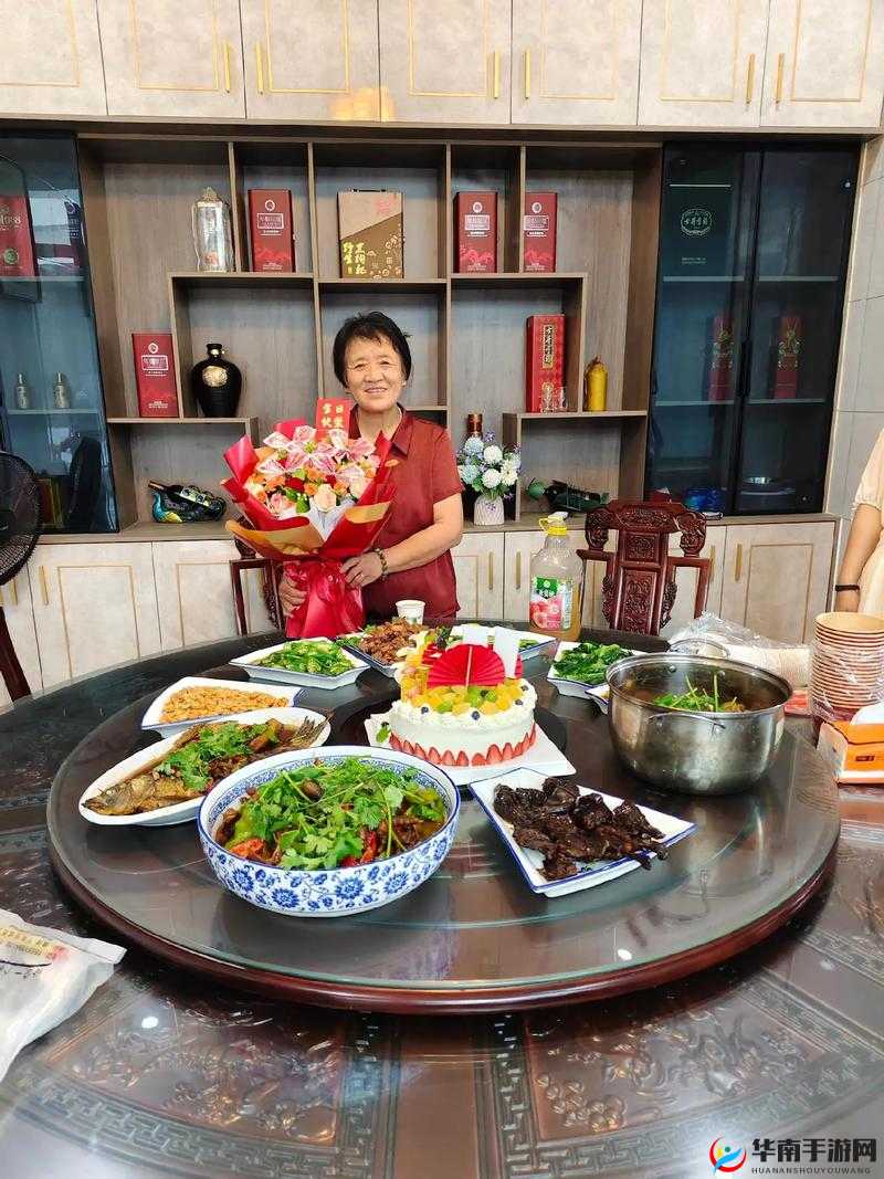 妈妈生日喝酒了没忍住结果一塌糊涂真后悔啊