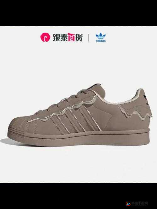 三叶草 gw4334 震撼上市引领潮流时尚新风暴