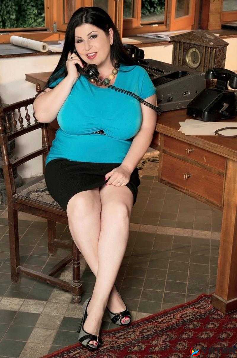 欧美 BBW 界的璀璨之星：BBwBBwBBwBBw 的独特魅力