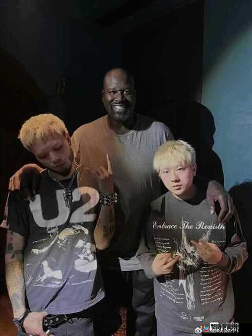 舒适黑人双人 rapper 展现独特音乐风格与魅力的精彩演绎