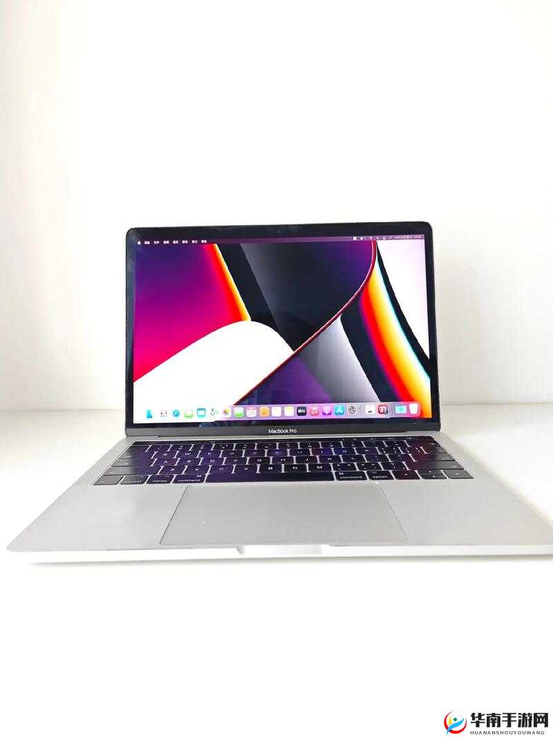 18 岁 macbookpro 高清选择：青春与科技的完美融合