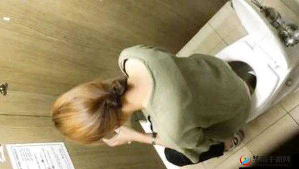 久久精品超碰厕拍：探索私密空间的独特视角