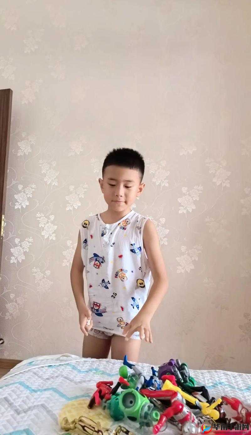一小孩半夜吃坤风险（黄）：令人震惊的不良行为引关注