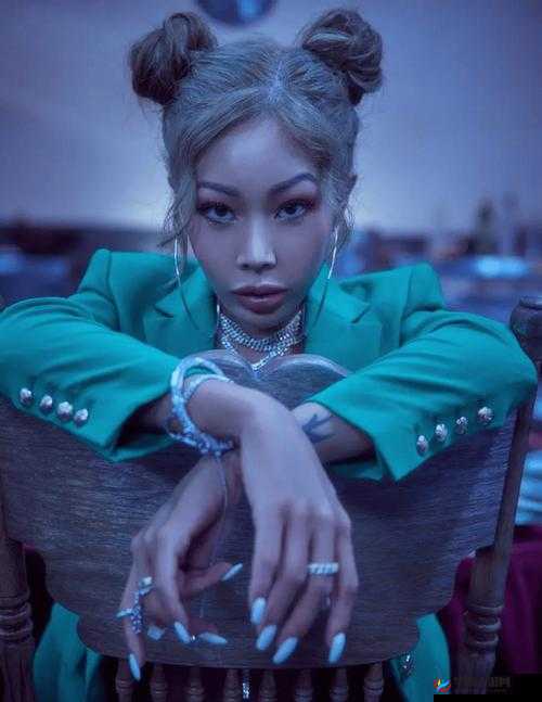 魅力女 rapper 闪耀舞台风采尽情绽放