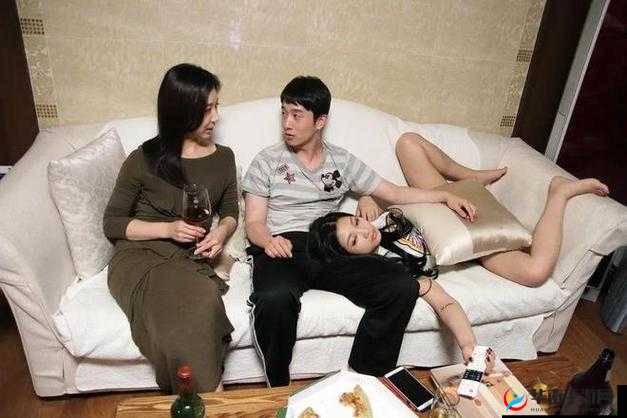 国产黄色录像内射：探索欲望与道德边界的挣扎
