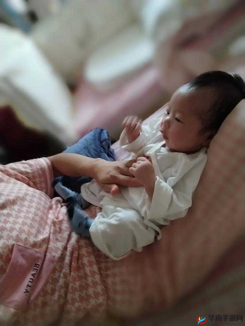 宝宝把腿抬起来靠墙上就不疼了：缓解腿部疼痛的神奇姿势